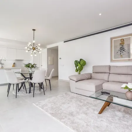 Apartment Vivi Homes - Lady Pool, Garden, Patio & *