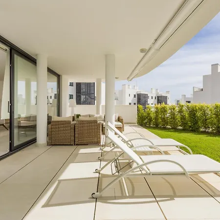 Apartment Vivi Homes - Lady Pool, Garden, Patio & *