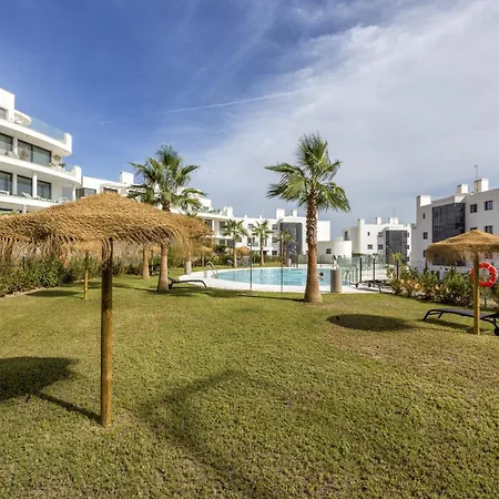 Apartment Vivi Homes - Lady Pool, Garden, Patio & *