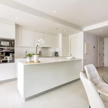 Apartment Vivi Homes - Lady Pool, Garden, Patio & *